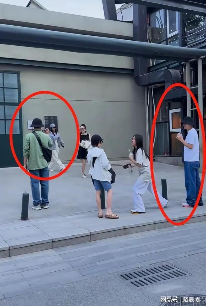 李小璐同城不同框复合传闻再上热搜开元棋牌贾乃亮三亚带娃被拍！与(图1)